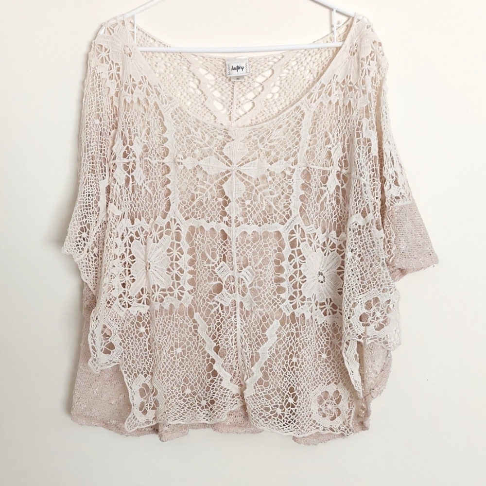 Crochet Style Top size M/L